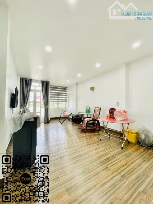 ĐI BỘ RA AEON MALL BÌNH TÂN - NHÀ SIÊU ĐẸP - NỘI THẤT CAO CẤP - 4