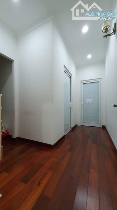 Tây Kết, Phân lô Hoàn Kiếm, Gara, Ô chờ TM, KD đỉnh. 72m2x4t, MT 5.6m. Chỉ 24.5 tỷ! - 4