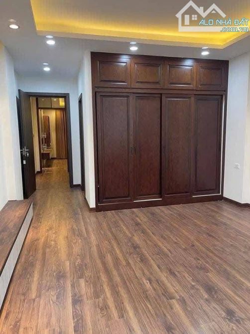 BÁN NHÀ PHÚC ĐỒNG 60M,4 TẦNG,GARA 7 CHỖ,PHÂN LÔ-ÔTÔ TRÁNH,VỈA HÈ,NHỈNH 16 TỶ - 4