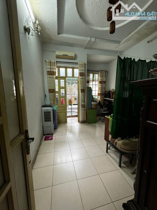 BÁN GẤP NHÀ ĐẸP NGUYỄN TƯ GIÃN. 64m2. TRUNG TÂM GÒ VẤP. CHỈ 5,9 TỶ TL - 5
