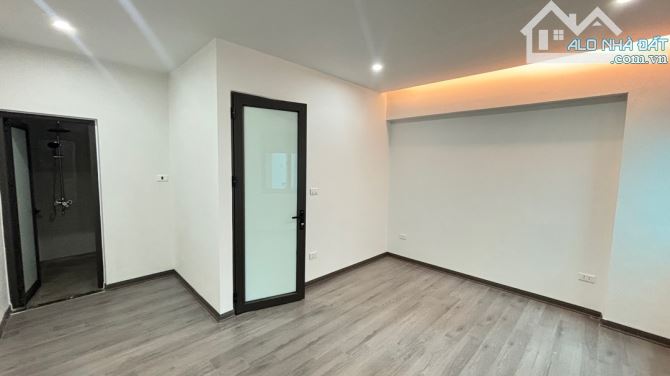 BÁN NHÀ 5 TẦNG MẶT TIỀN 4.5M PHỐ QUAN NHÂN KINH DOANH ĐỈNH GẦN BỆNH VIỆN ĐẠI HỌC Y DƯỢC - 5
