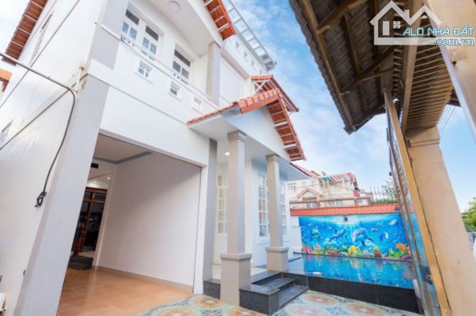 BIỆT THỰ KHU PHƯƠNG NAM- ĐƯỜNG DƯƠNG MINH CHÂU- P8- TPVT- S=207m2=11,5x18m= 3 TẦNG- 23 TỶ - 5