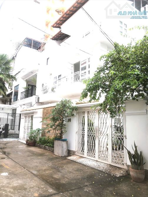 Biệt thự khu nội bộ Nguyễn Thành Ý 180m2, 13x15m, 3 tầng, 58 tỷ - 6