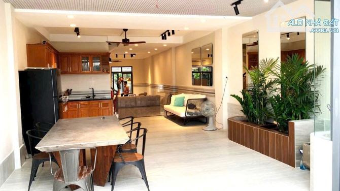 Nhà 4 tầng đẹp Nhà Bè - SIÊU HIẾM- trên 100m2, View Hồ Công Viên, Sông - 7