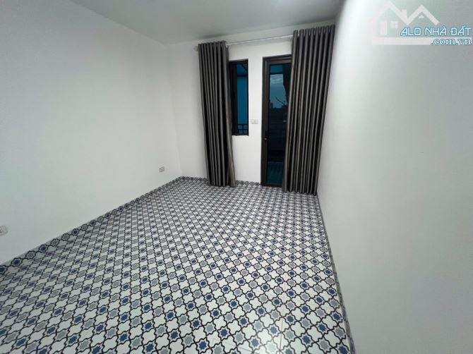 Hiếm - Bán nhà đẹp mới xây 5 tầng x 30m2, full nội thất, gần phố lớn - 8