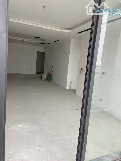 bán căn hộ VIP 202m2, 3 mặt thoáng BRG 25 Lê Văn Lương The Diamond Residence - 9