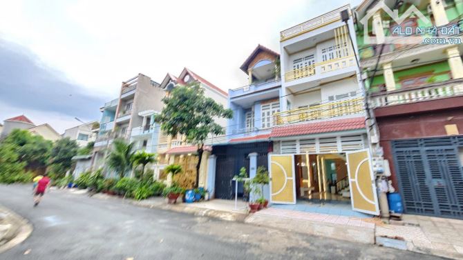 nhà 1 trệt 2 lầu 87.1m2 5Ty TL gần Ngã Ba Ông Xã, p.Tân Đông Hiệp, Tp.Dĩ An - 9