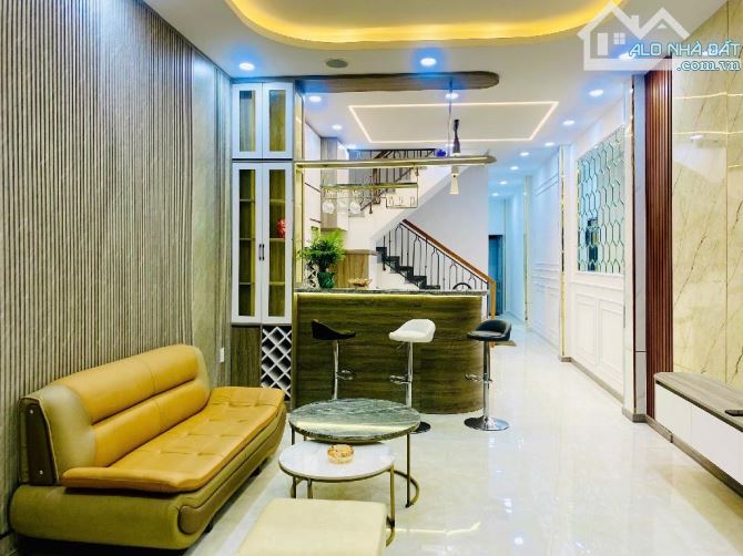 Không mua căn này thì mua căn nào? nhà đẹp Thạnh Lộc Quận 12- full tiện nghi chỉ 5.68 tỷ