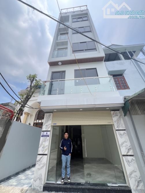 Chỉ với hơn 7 tỷ. Có nhà Bát Khối, Long Biên 42m x 6 tầng, OTO vào nhà