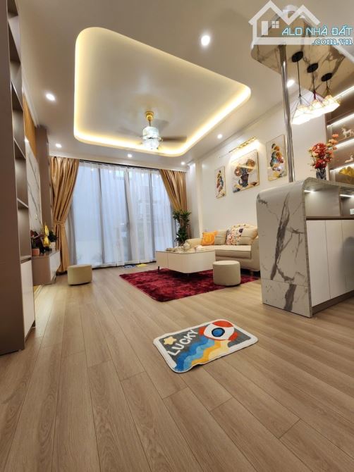 Phân lô, 2 thoáng, ô tô vào nhà, Thái Hà - Chùa Bộc, 44 m2, 4 tầng, MT 4 m, chỉ 14 tỷ.