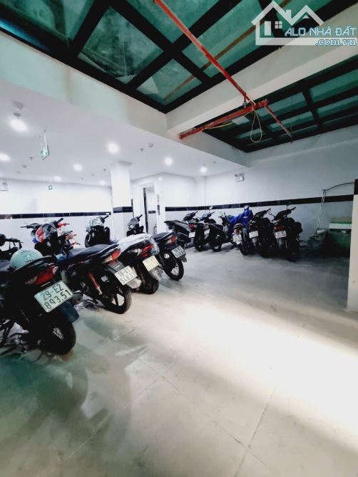 Bán nhà cho thuê dòng tiền vip nhất quận Thanh xuân 68m 7 tầng tháng máy18 phòng khép kín