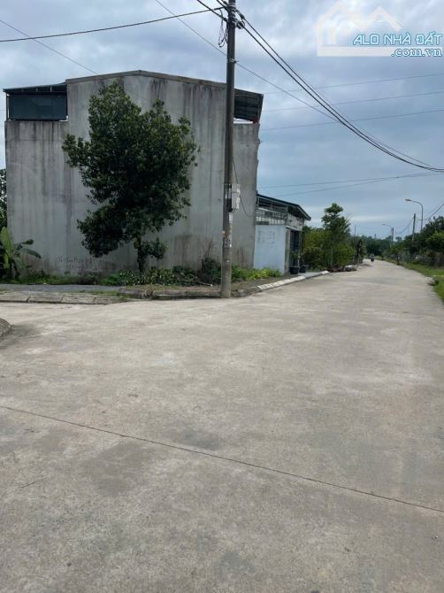 Bán đất Đấu Giá Biên Giang, Phân Lô, Vỉa hè 2m, đường ô tô tránh, 70 m2, giá 3,8 tỷ.
