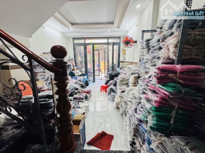 Bán gấp nhà đẹp ở ngay Dương Bá Trạc, hẻm rộng rãi 1 trục thông, 48m2, 4T, SHR, chỉ 7.9 tỷ