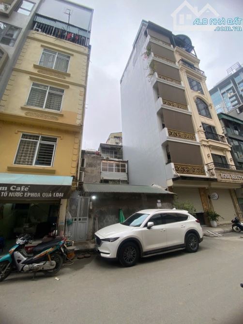 Băn nhanh nhà mặt phố Thuỵ Khuê, Dt 50n2, 3 mặt thoáng, mt6m,