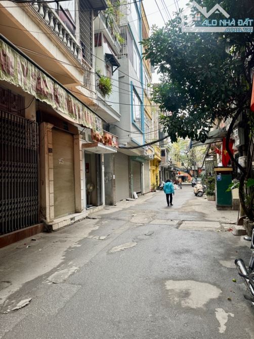nhà phân lô Nguyễn phúc lai 64 m MT5m, ô tô tránh, 30m ra vành đai 1 đang mở rộng 40m