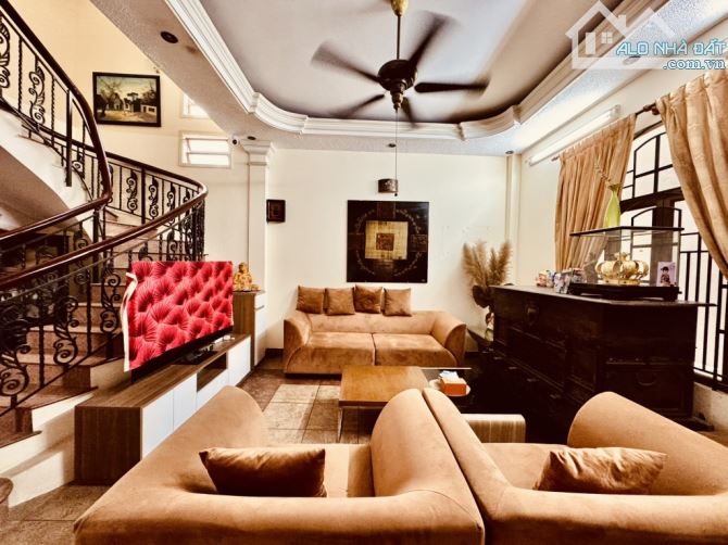 CHÍNH CHỦ 1 ĐỜI BÁN NHÀ NGUYỄN ĐÌNH CHÍNH 82M2 NGANG GẦN 5M NỞ HẬU, 3 TẦNG, 4PN NHỈNH 11TỶ - 1