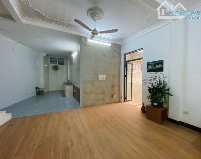 TT Đống đa, Văn Chương, gần hồ, chợ, BÃI XE Ô TÔ: 58.8 m2, 4 tầng, 4 ngủ, GIÁ CHỈ 6.8 tỷ. - 1