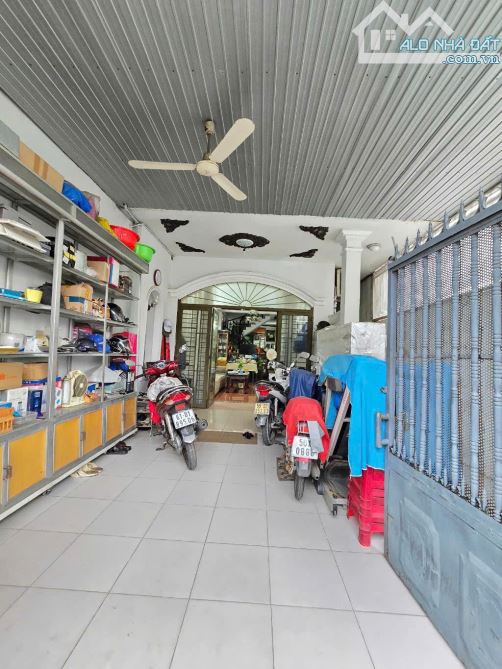 GẦN KTX ĐH LUẬT TPHCM - BÌNH CHIỂU - 3 TẦNG - 155m2 - NHỈNH 11 TỈ - 1