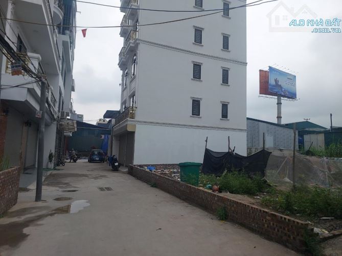 Bán gấp mảnh đất Phố Bát Khối Ô Tô Tránh DT100m2 mt4m giá gần 8tỷ - 1