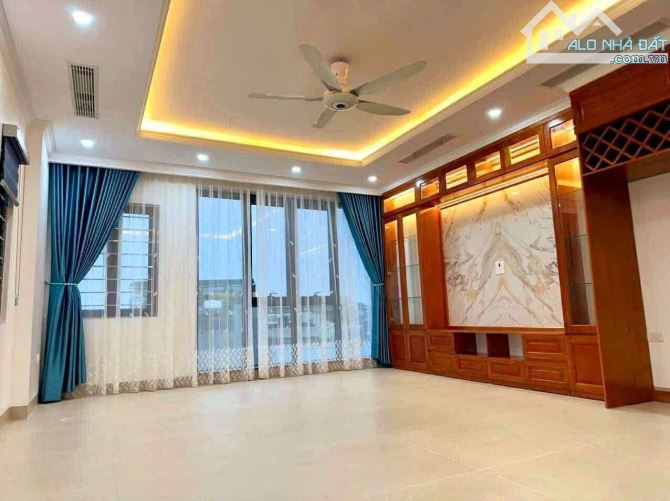 Bán nhà khu Lê Trọng Tấn, Gara ô tô, Kinh doanh, 30M Ra mặt phố sầm uất, 5 Tầng bề thế - 1