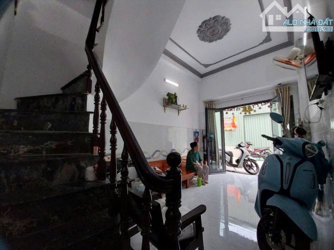 Nhà 2 tầng 1/ đường NGUYỄN VĂN QUÁ, phường ĐÔNG HƯNG THUẬN, Q12, dt 21,1m2. 3,65Tỷ - 1