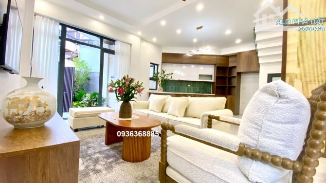 BÁN NHÀ 5 TẦNG SIÊU VIP GIA QUẤT - LONG BIÊN – LÔ GÓC – XE BA GÁC - DT 52M2, GIÁ 7 TỶ - 1