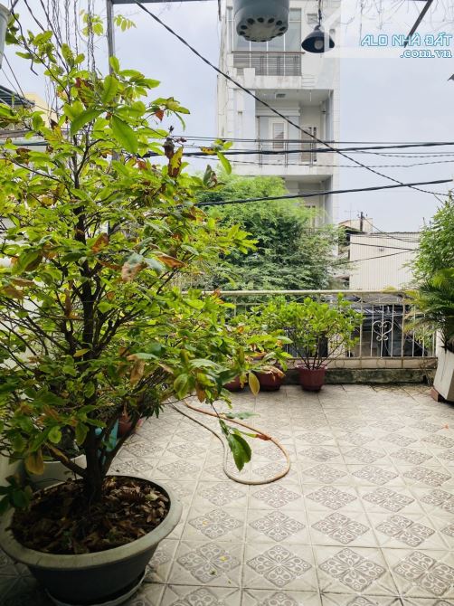 MẶT TIỀN TÙNG THIỆN VƯƠNG QUẬN 8. 81m2 - 3 tầng - chỉ 17 tỷ TL mạnh - 1