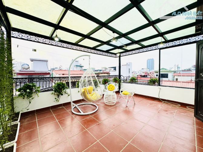 Ô TO VÀO NHÀ, HOÀNG VĂN THÁI, THANH XUÂN