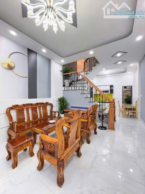 NHÀ ĐẸP KHU TÊN LỬA – 2 TẦNG – HẺM XE HƠI – GIÁ CHỈ 4.X TỶ - 2
