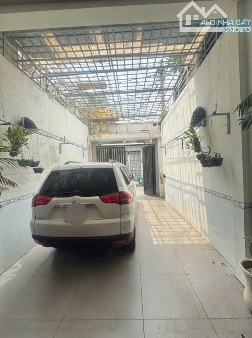 Phan Văn Hớn - hẻm oto 5m - 4x20m - 2 tầng - chỉ 5,x đồng - 2