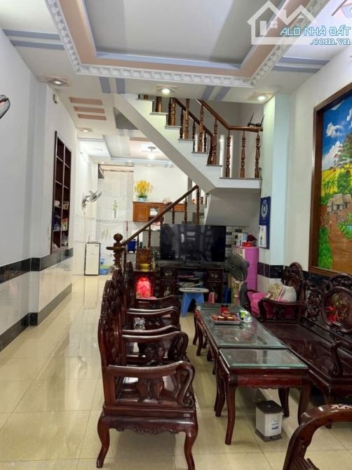 Ngay CVPM Quang Trung - hẻm 5m - 4x16m - 3 tầng - 4PN, 4WC - 2