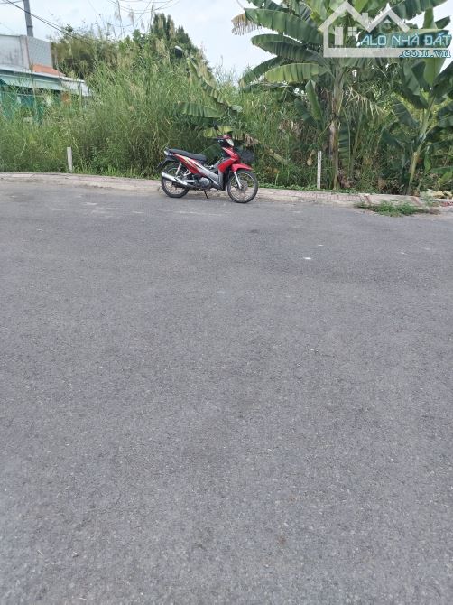 Cần bán đất KDC QUY ĐỨC - BÌNH CHÁNH giá 2ty5/ 87 m2 sổ hồng riêng - 2