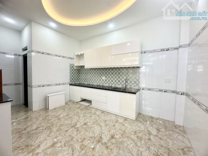 BÌNH TÂN-SIÊU PHẨM - NHÀ ĐẸP NGAY HƯƠNG LỘ 2 – Ô TÔ ĐỖ CỬA – CHỈ NHỈNH 6 TỶ. - 2