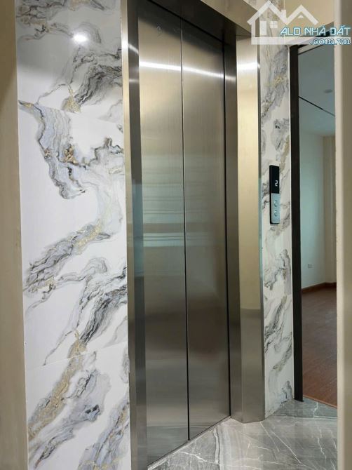 Chỉ với hơn 7 tỷ. Có nhà Bát Khối, Long Biên 42m x 6 tầng, OTO vào nhà - 3