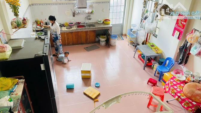 Bán nhà 2 Mặt Tiền HXH đường Hùng Vương, P9, Đà Lạt, cách chợ Đà Lạt 1km - 3