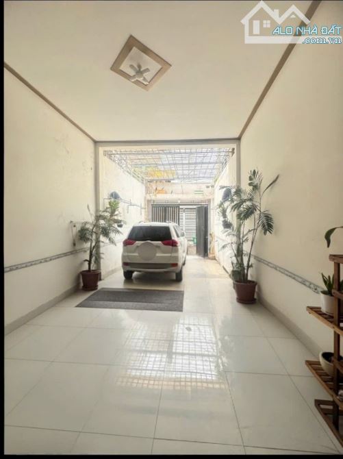Phan Văn Hớn - hẻm oto 5m - 4x20m - 2 tầng - chỉ 5,x đồng - 3