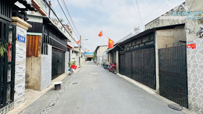 Nhà gần ngã ba Ông Xã, phường Tân Đông Hiệp, TP Dĩ An. 3,85 tỷ - 3