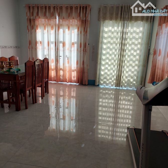 NHÀ 1 TRỆT 1 LẦU DT 168M(5X30) MỚI ĐẸP, ĐƯỜNG ĐINH HỮU THUẬT, CÁCH TTTM VINCOM SA ĐÉC 500 - 3