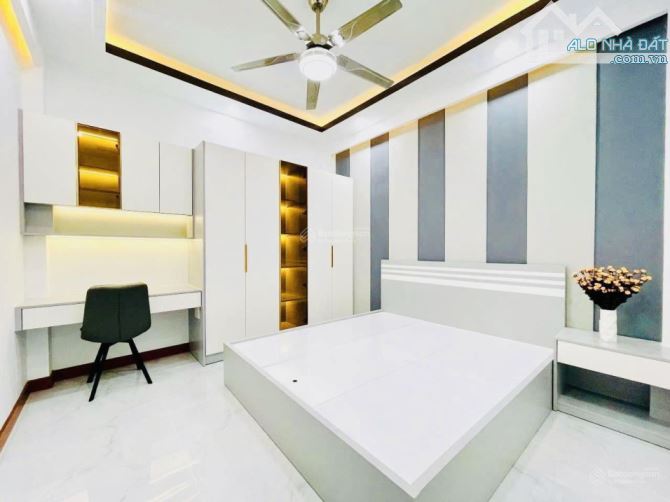 🏡 Bán nhà Ngô Gia Tự, Q.10, mới full nội thất, 8.x tỷ! - 3