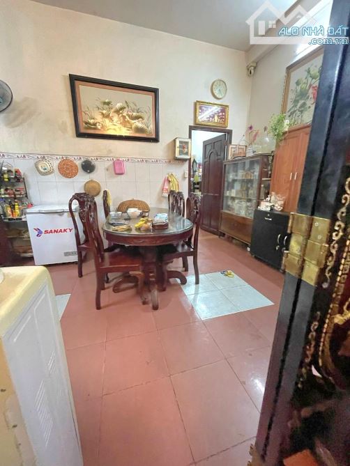 BÁN NHÀ - KINH DƯƠNG VƯƠNG - VÒNG XOAY PHÚ LÂM - BÌNH TÂN - 90M2 - HẺM 8M - 8.9 TỈ - 4