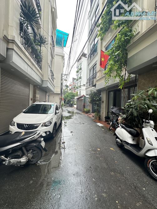 SỐC!!! B.ÁN NHÀ NGỌC THỤY - LÔ GÓC – FULL NỘI THẤT – Ô TÔ TRÁNH VÀO NHÀ – CÁCH PHỐ 50M - 4