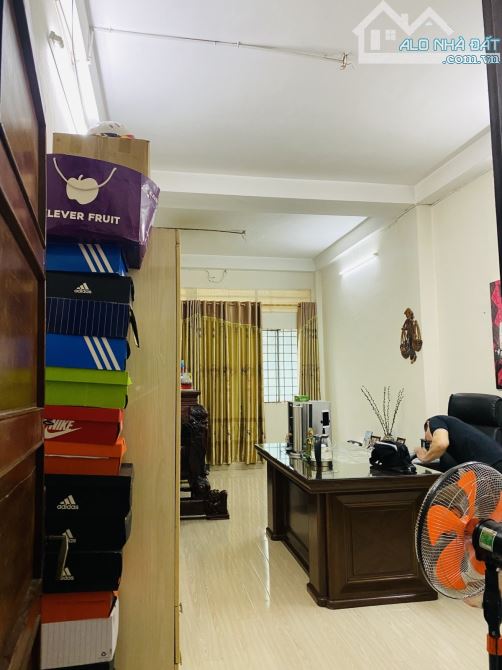 MẶT TIỀN TÙNG THIỆN VƯƠNG QUẬN 8. 81m2 - 3 tầng - chỉ 17 tỷ TL mạnh - 4