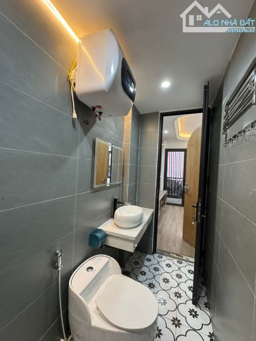 Bán nhà Minh Khai, Hai Bà Trưng 31m x 5 Tầng, Giá 7.3 tỷ. Ô tô đỗ cổng, nhà mới, ở ngay - 4