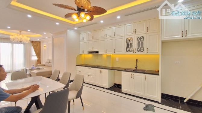 Bán nhà Thạch Bàn,Long Biên 7 tầng,80m,mt4.5m oto tránh nhỉnh 19 tỷ - 4