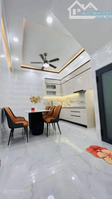 🏡 Bán nhà Ngô Gia Tự, Q.10, mới full nội thất, 8.x tỷ! - 4