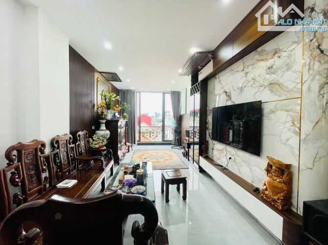 BÁN NHÀ LẠC LONG QUÂN – GARA Ô TÔ – THANG MÁY – 7 TẦNG – 30M² – MẶT TIỀN 3.4M – 13.6 TỶ - 6
