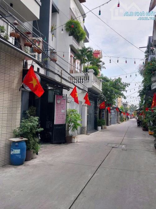 Nhà 2 tầng 1/ đường NGUYỄN VĂN QUÁ, phường ĐÔNG HƯNG THUẬN, Q12, dt 21,1m2. 3,65Tỷ - 8