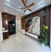 Bán nhà Mễ Trì Hạ, nhà dân xây 34 m2, 5 tầng, 3 ngủ khép kín, giá hơn 7 tỷ