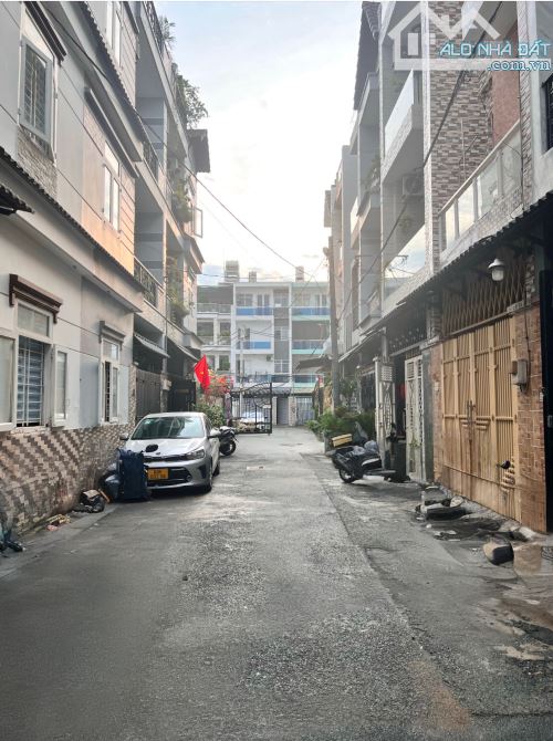 HẺM XE TẢI 7M - KHU ĐỒNG BỘ - CAO TẦNG - LÊ VĂN QUỚI - BÌNH TÂN -52M2- 3TẦNG - 4PN - 5TỶ