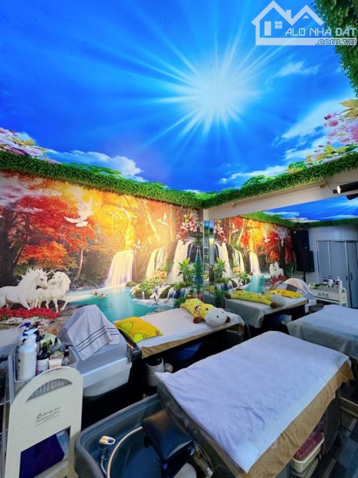 Gấp bán nhà Sài Gòn, kế Mt Nam Kỳ Khởi Nghĩa, giá 8.3 tỷ, dt 43m3, 5 tầng.
